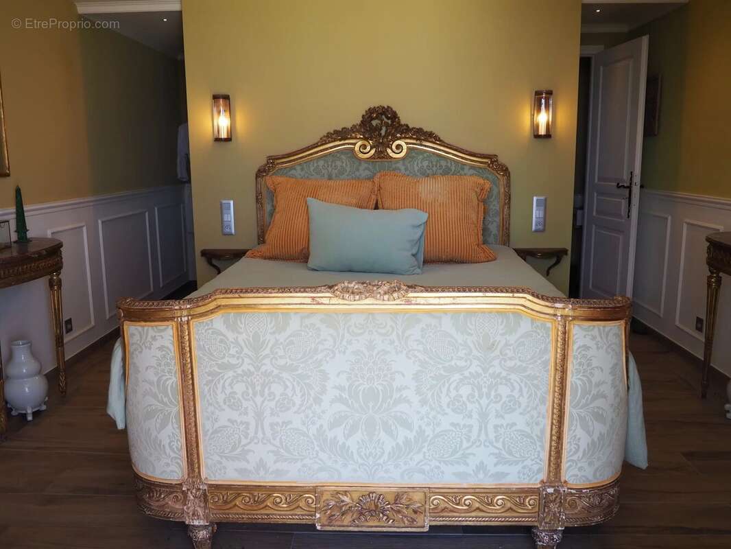 Maison à LA GARDE-FREINET