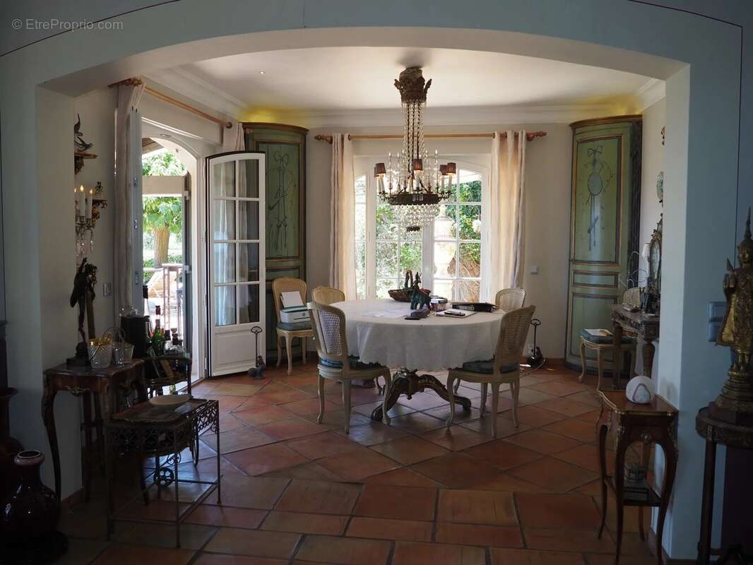 Maison à LA GARDE-FREINET