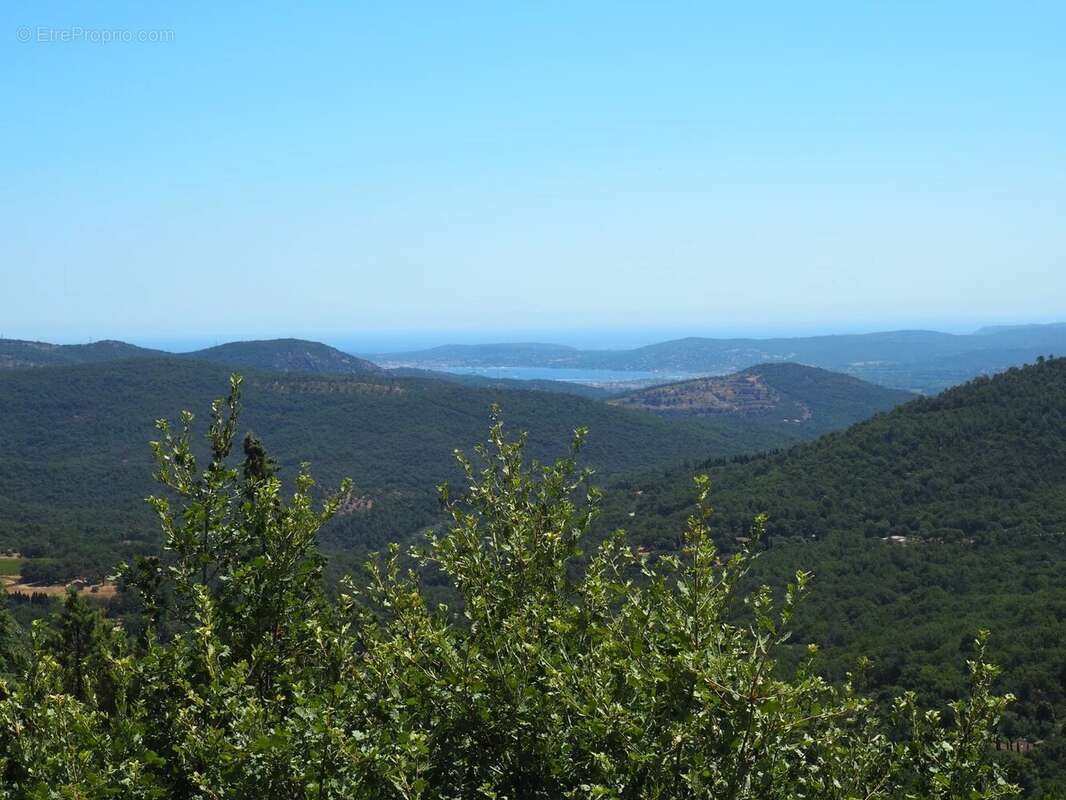 Maison à LA GARDE-FREINET