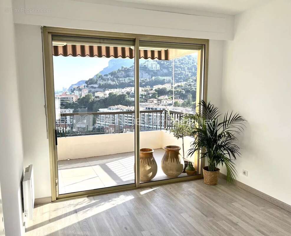 Appartement à BEAUSOLEIL