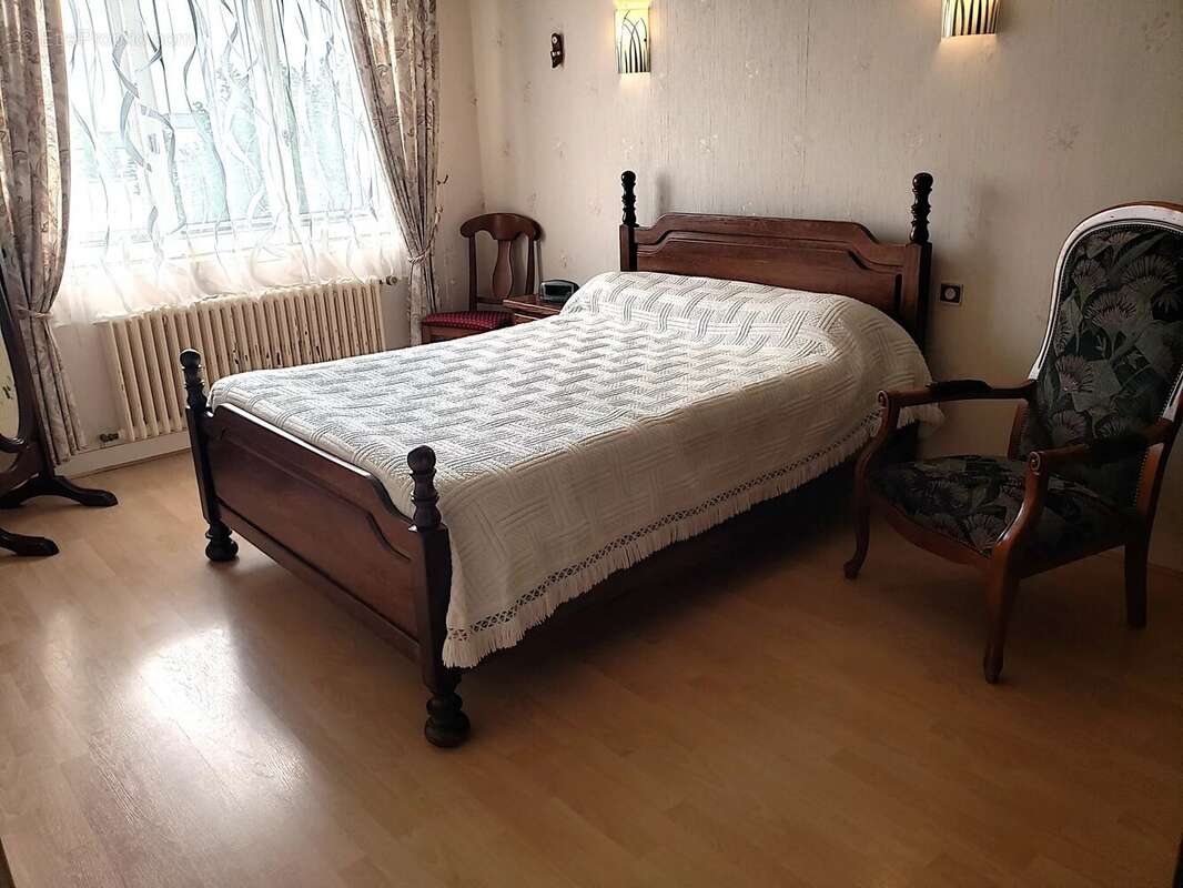 Maison à AZAY-LE-RIDEAU