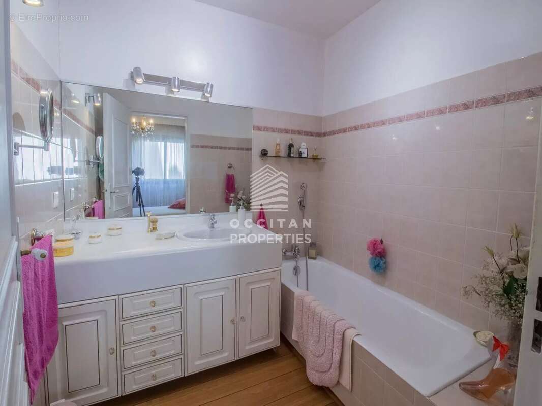 Appartement à LE CANNET