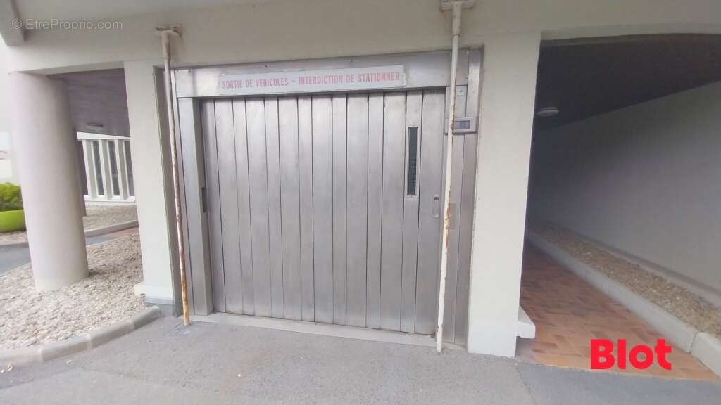 Parking à SAINT-MALO