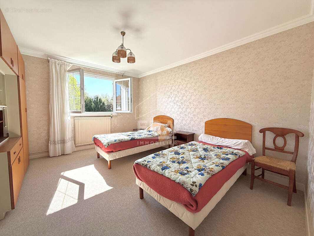 Maison à PONTAULT-COMBAULT