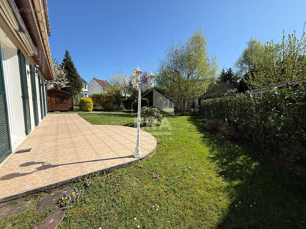 Maison à PONTAULT-COMBAULT