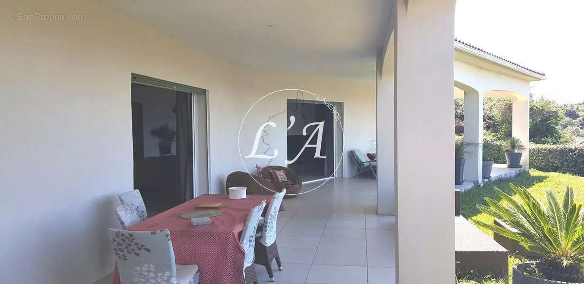 Maison à BASTELICACCIA