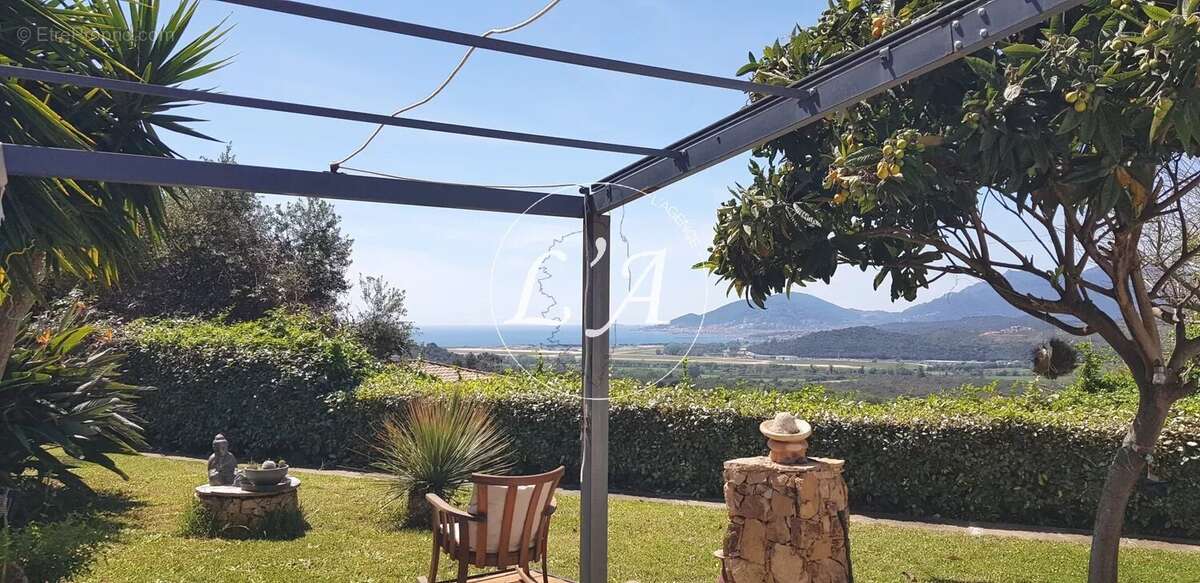 Maison à BASTELICACCIA