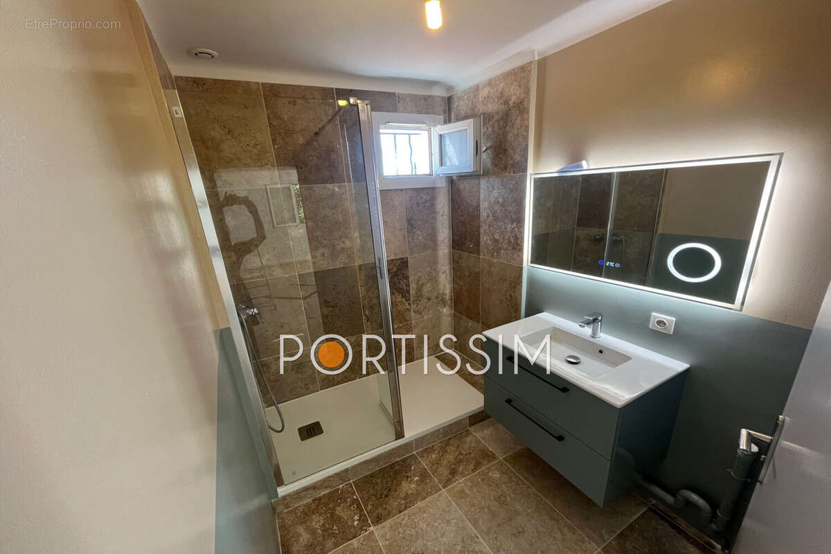 Appartement à MEYREUIL