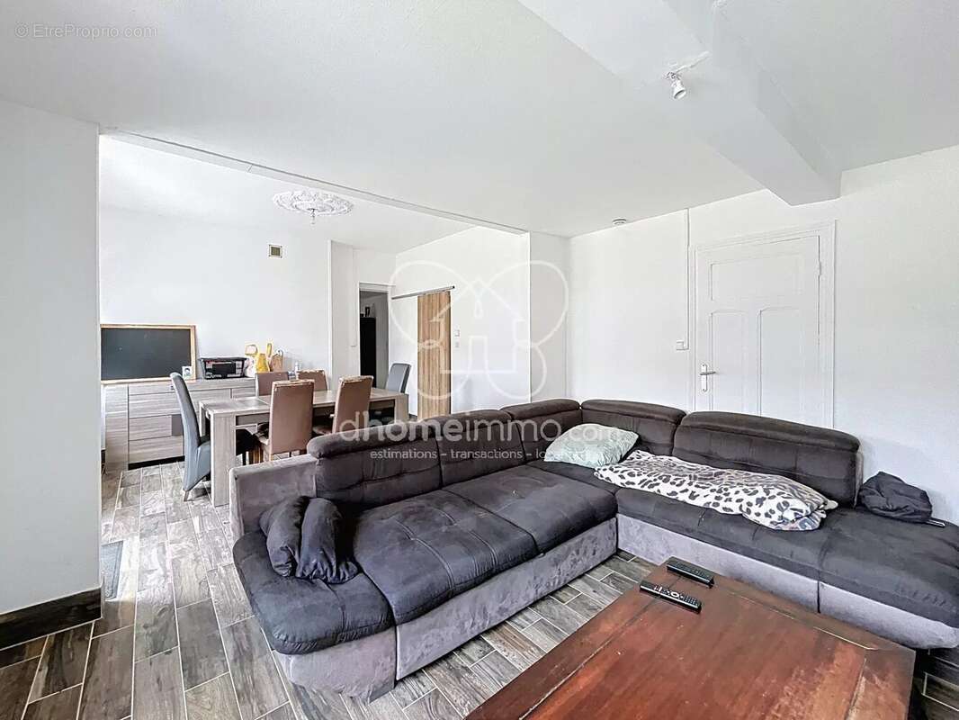 Maison à RAIMBEAUCOURT