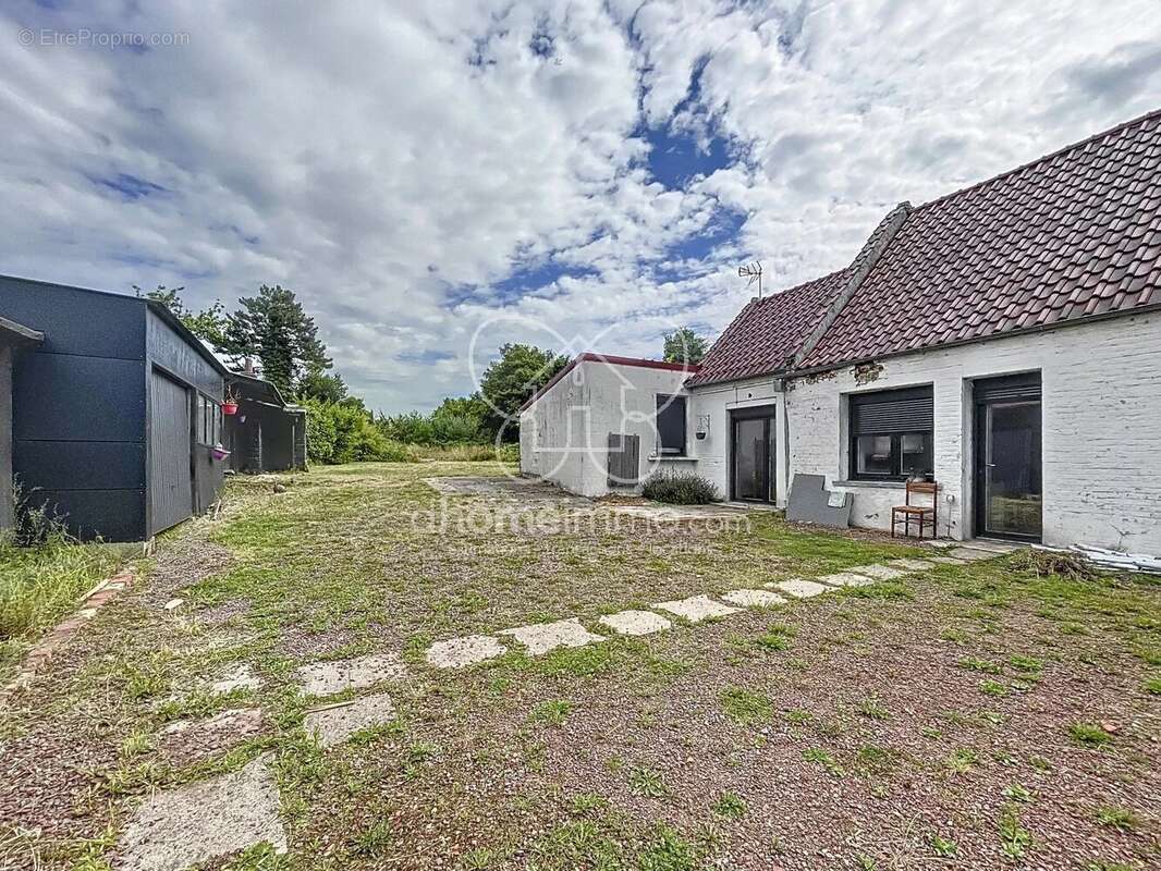 Maison à RAIMBEAUCOURT