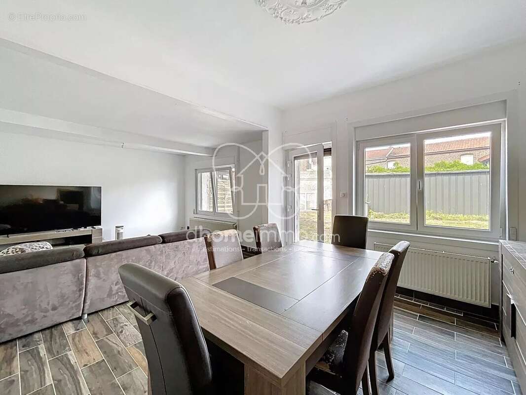 Maison à RAIMBEAUCOURT