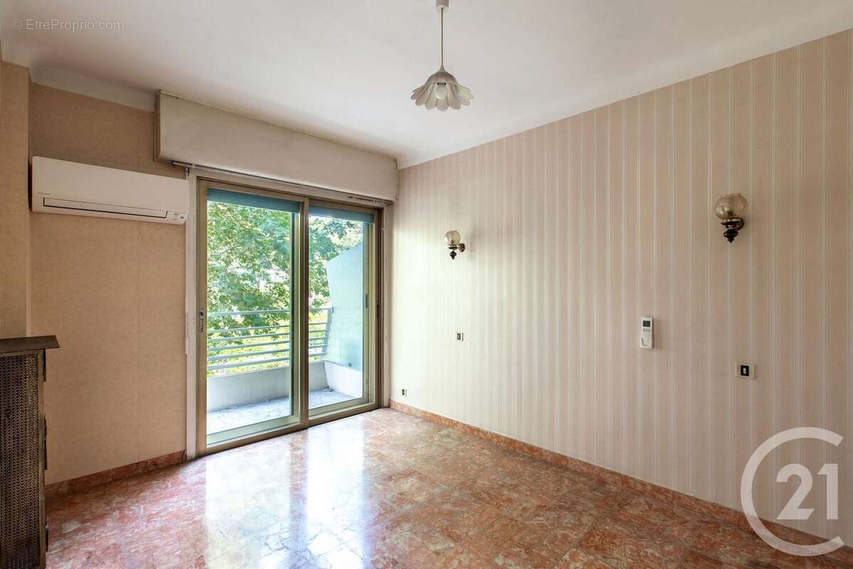 Appartement à MENTON