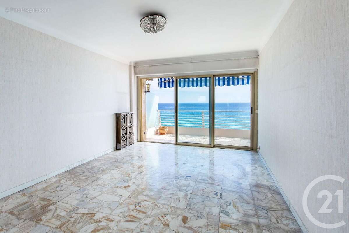 Appartement à MENTON