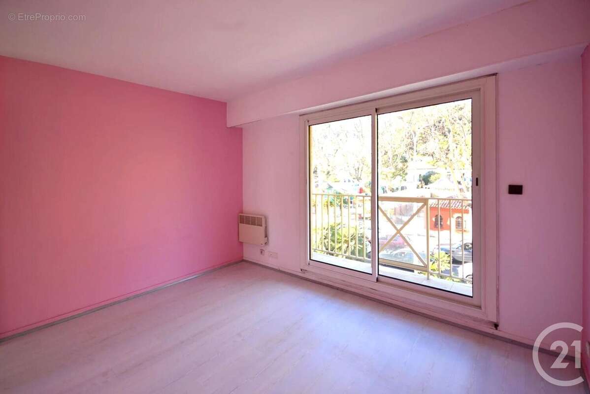 Appartement à MENTON