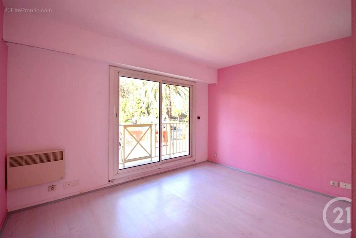 Appartement à MENTON