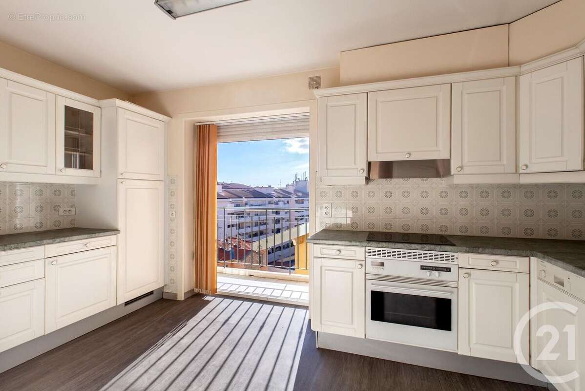 Appartement à MENTON