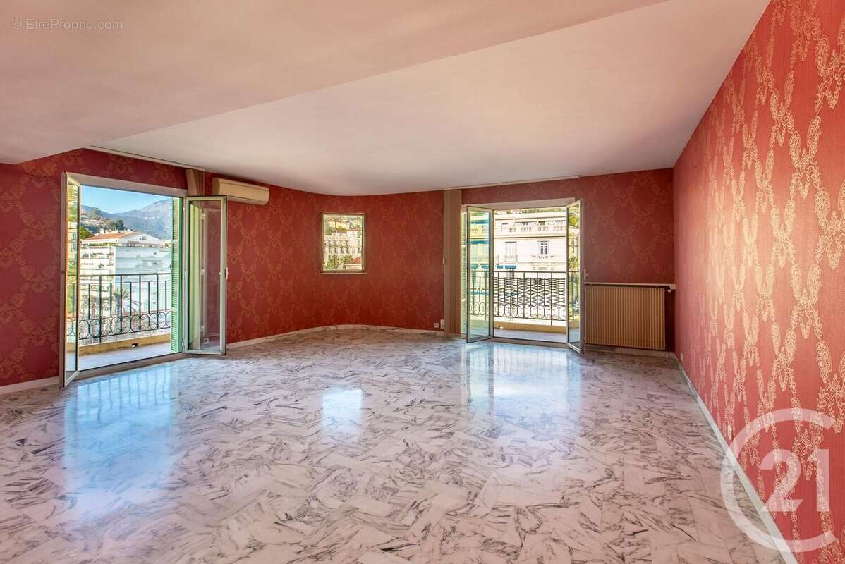 Appartement à MENTON