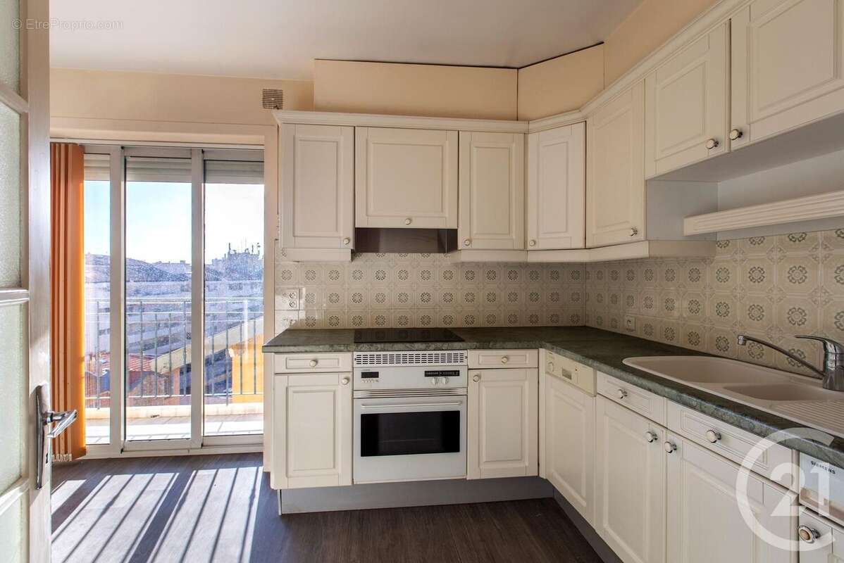 Appartement à MENTON