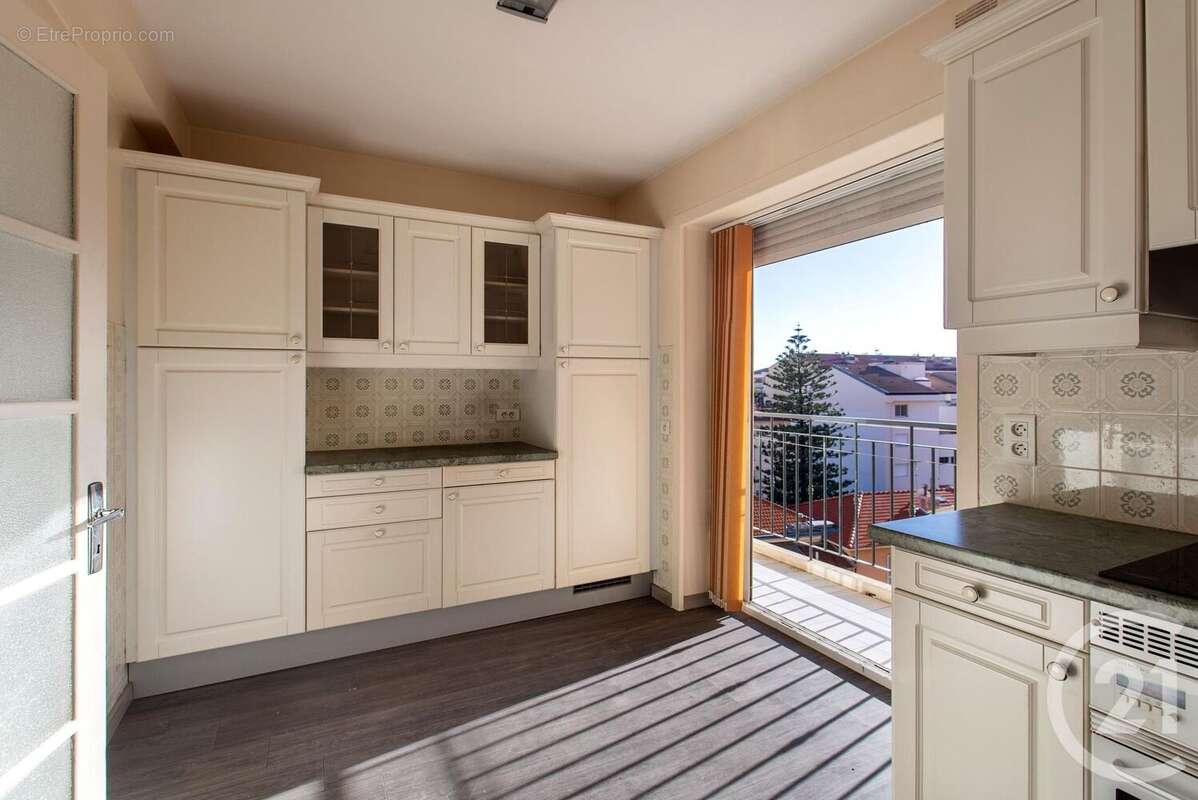 Appartement à MENTON