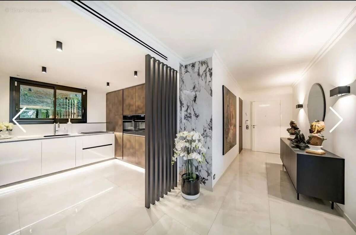 Appartement à LE CANNET