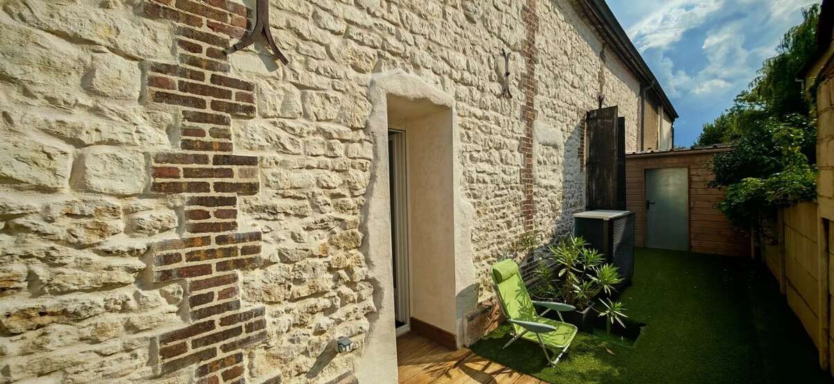 Maison à SAINT-ANDRE-LES-VERGERS