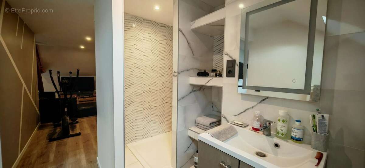 Maison à SAINT-ANDRE-LES-VERGERS