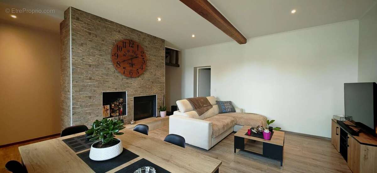 Maison à SAINT-ANDRE-LES-VERGERS