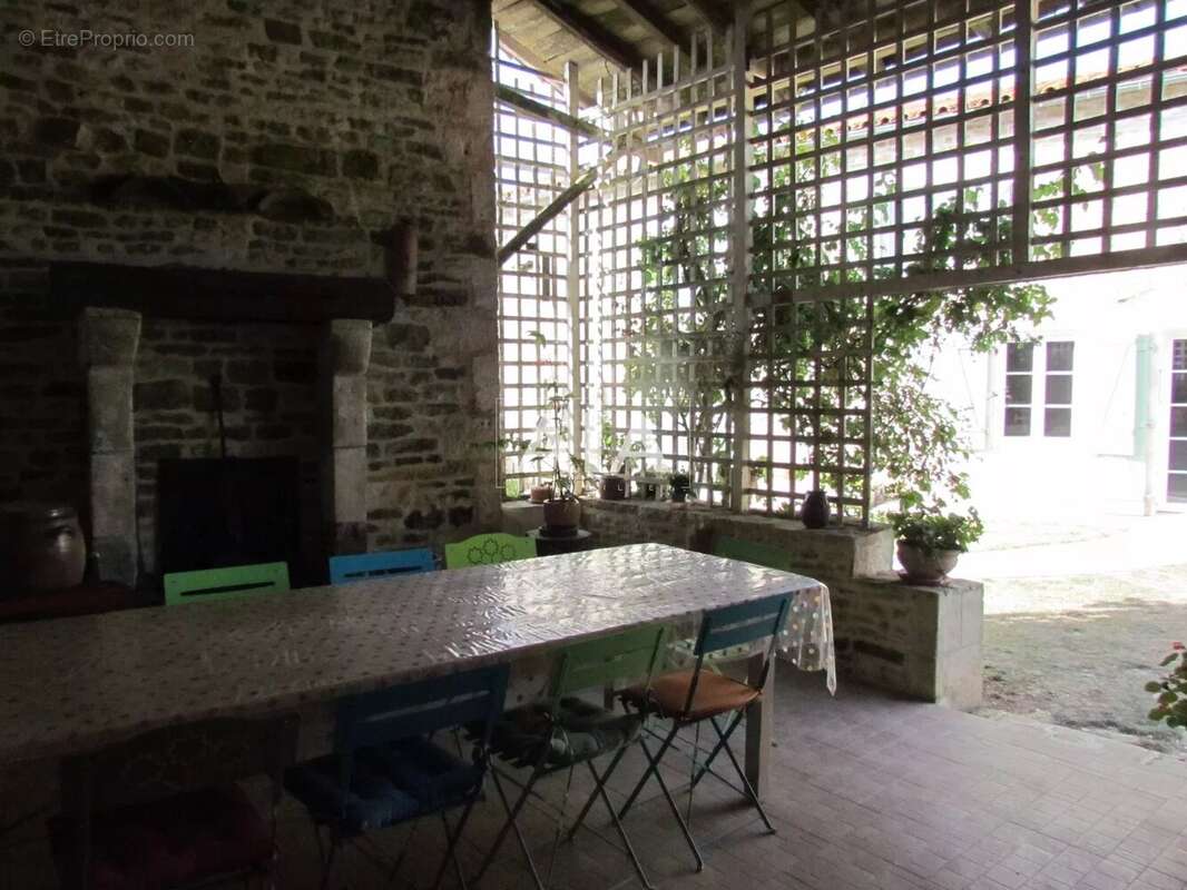 Maison à LA MAGDELEINE