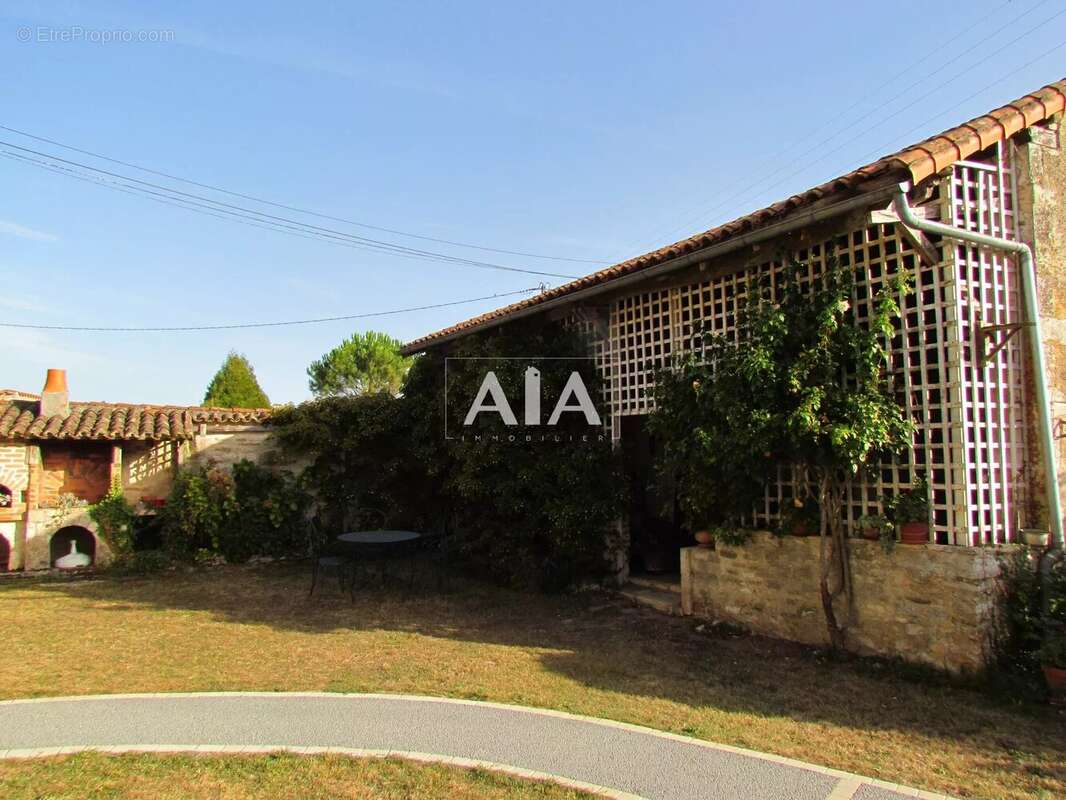 Maison à LA MAGDELEINE