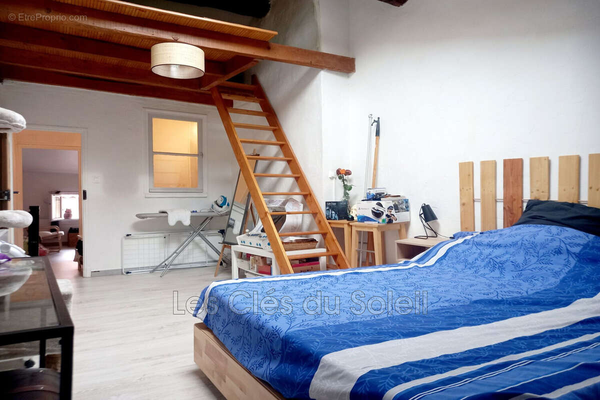 Maison à LA VALETTE-DU-VAR