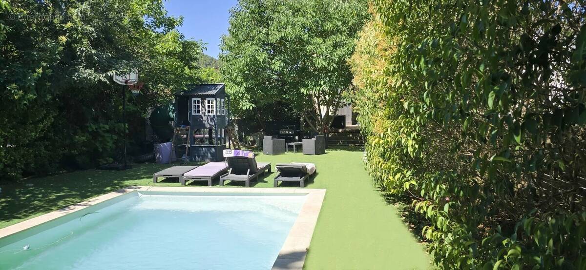 Maison à MARSEILLE-11E