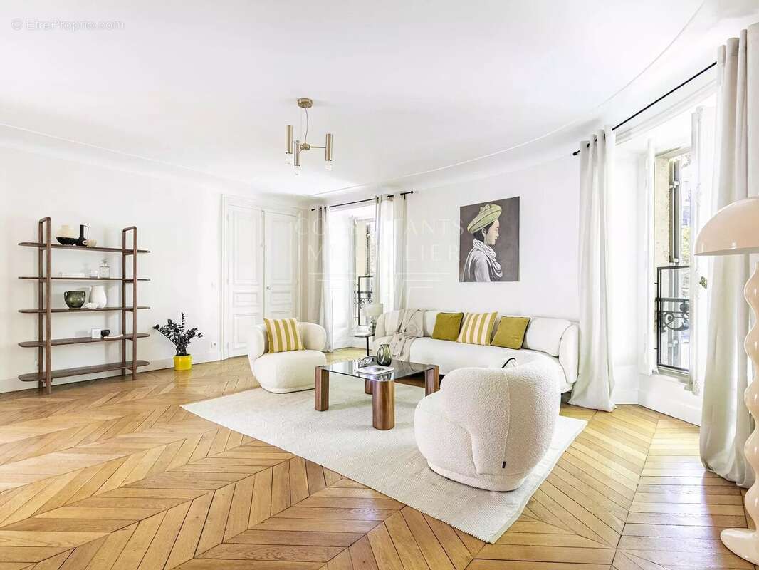 Appartement à PARIS-17E