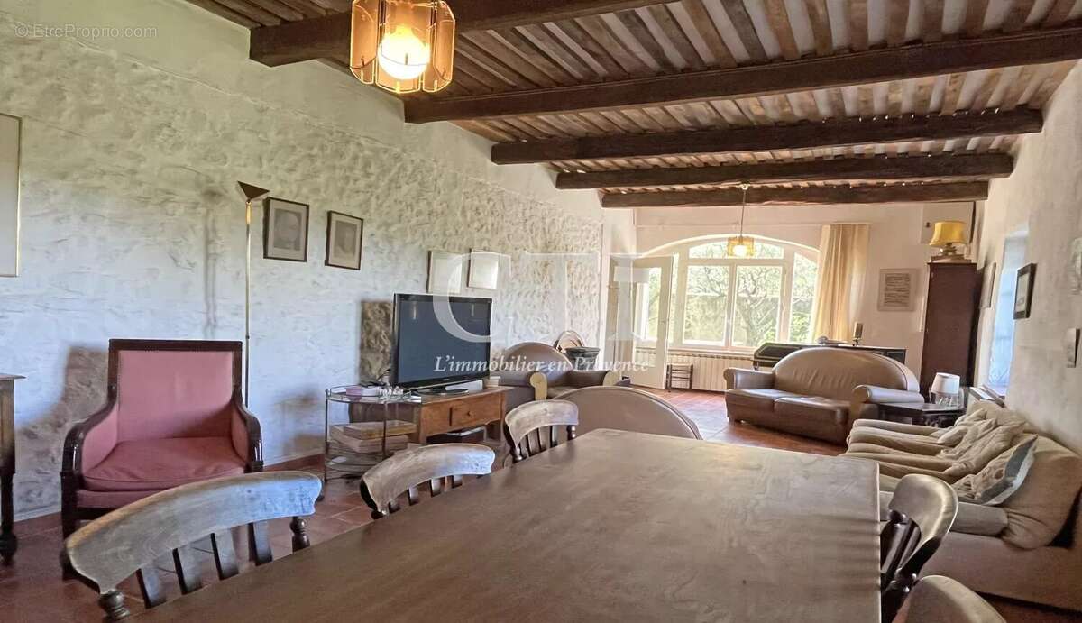 Maison à VAISON-LA-ROMAINE