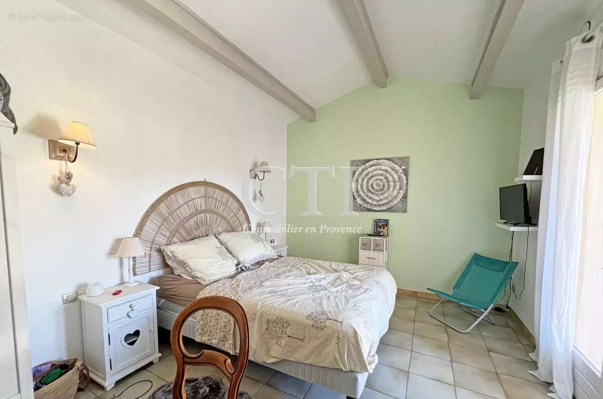 Maison à VAISON-LA-ROMAINE