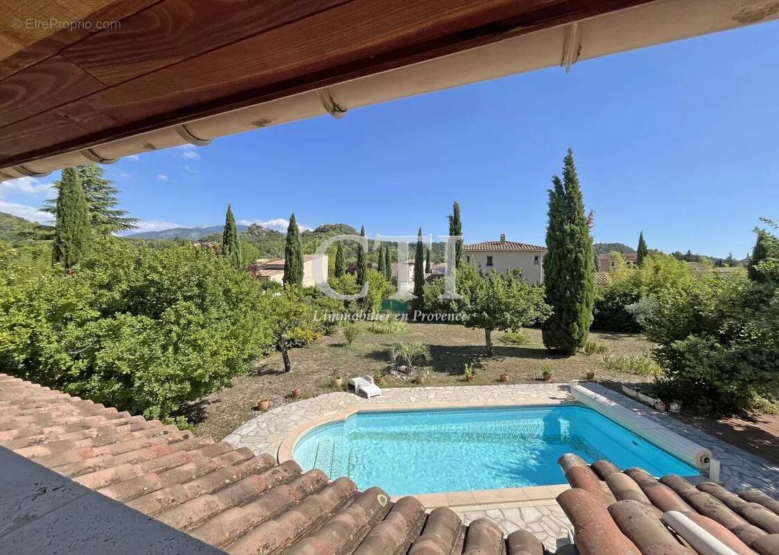 Maison à VAISON-LA-ROMAINE