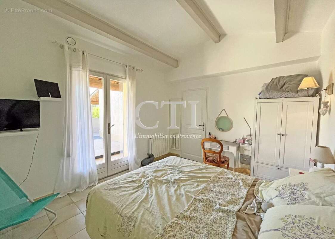 Maison à VAISON-LA-ROMAINE