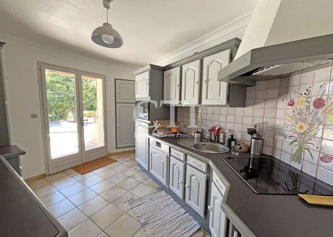 Maison à VAISON-LA-ROMAINE