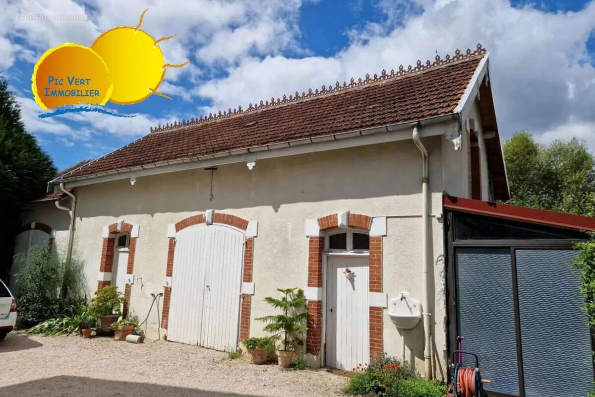 Maison à AUXONNE