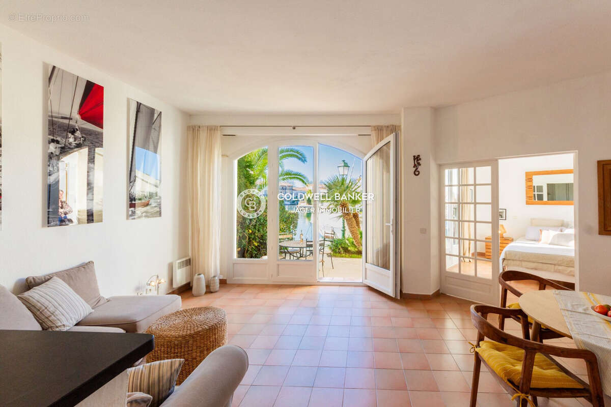 Appartement à GRIMAUD