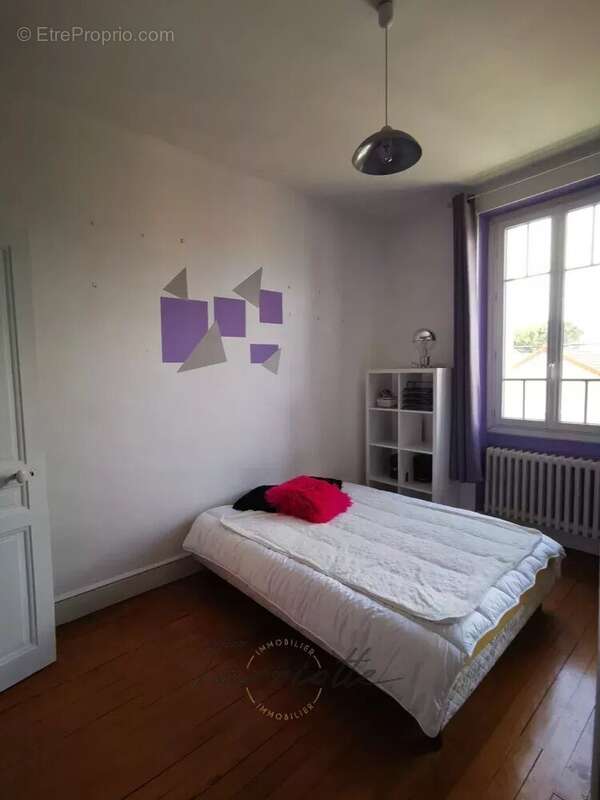 Maison à MONTELIMAR