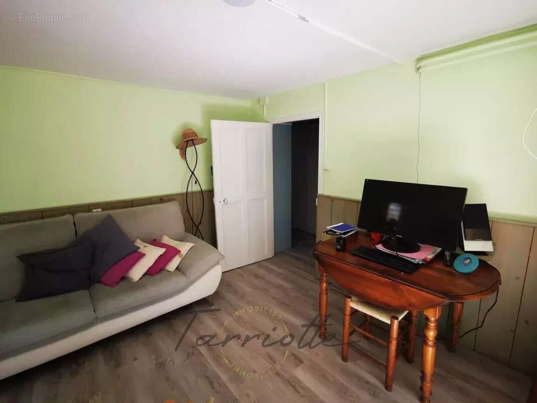 Maison à MONTELIMAR