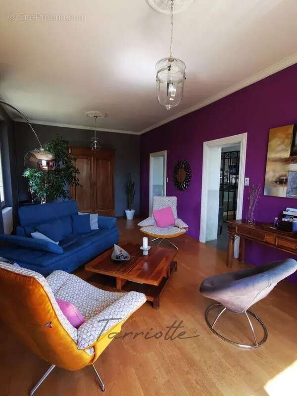 Maison à MONTELIMAR