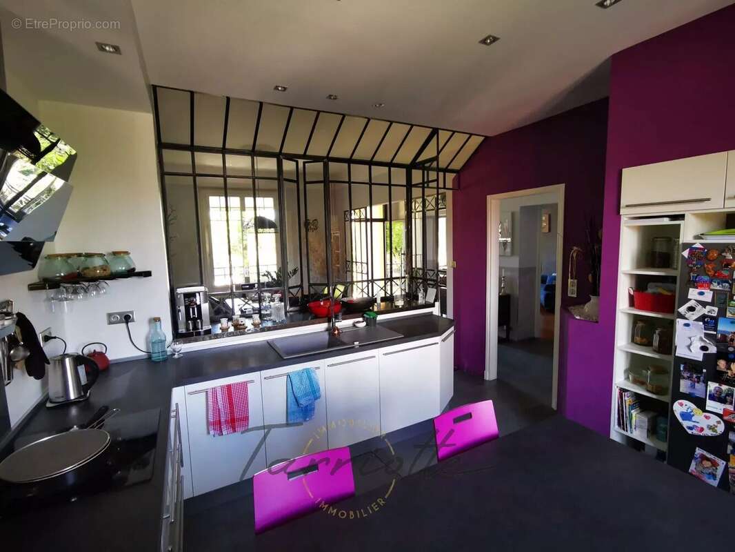 Maison à MONTELIMAR