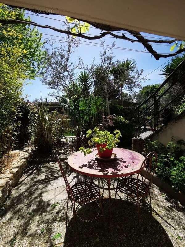 Maison à MONTELIMAR