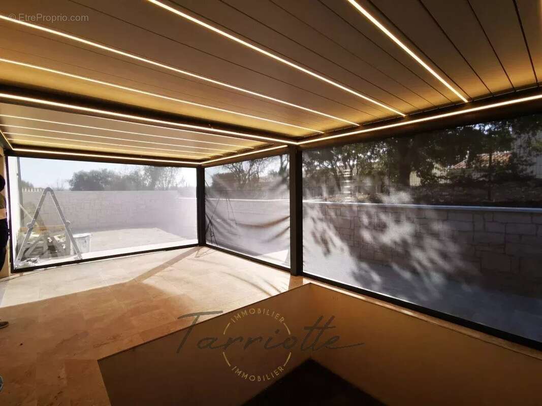 Maison à ROCHEMAURE