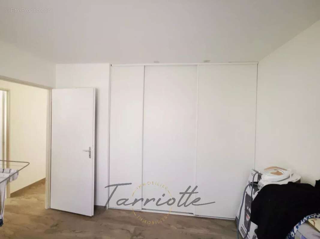 Maison à ROCHEMAURE