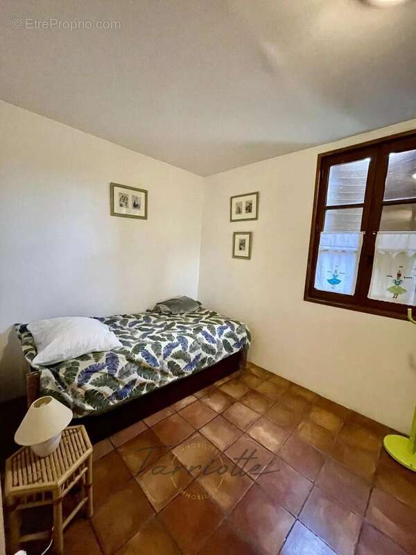 Maison à ROCHEMAURE