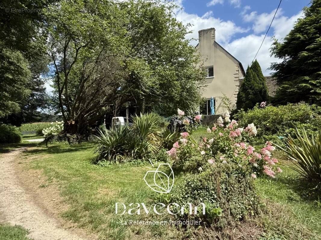 Maison à LOCMARIA-GRAND-CHAMP