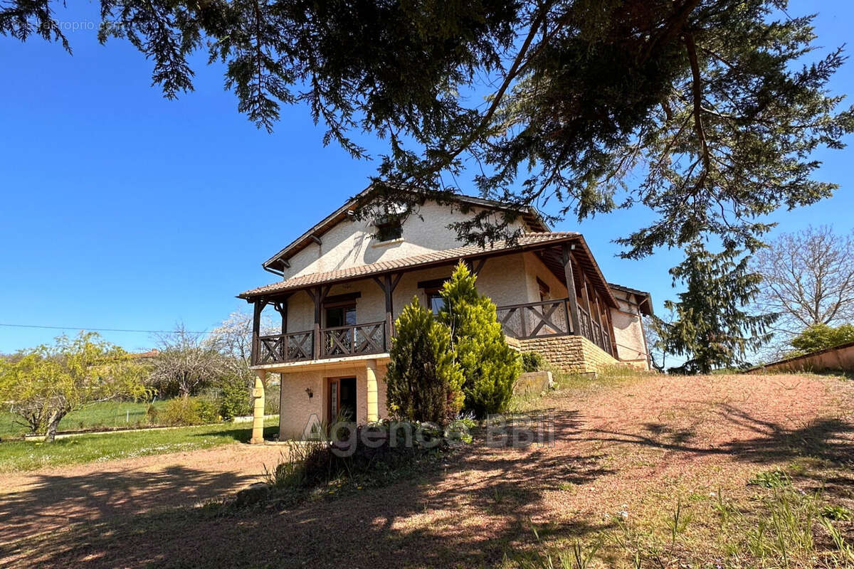 Maison à CHARLIEU