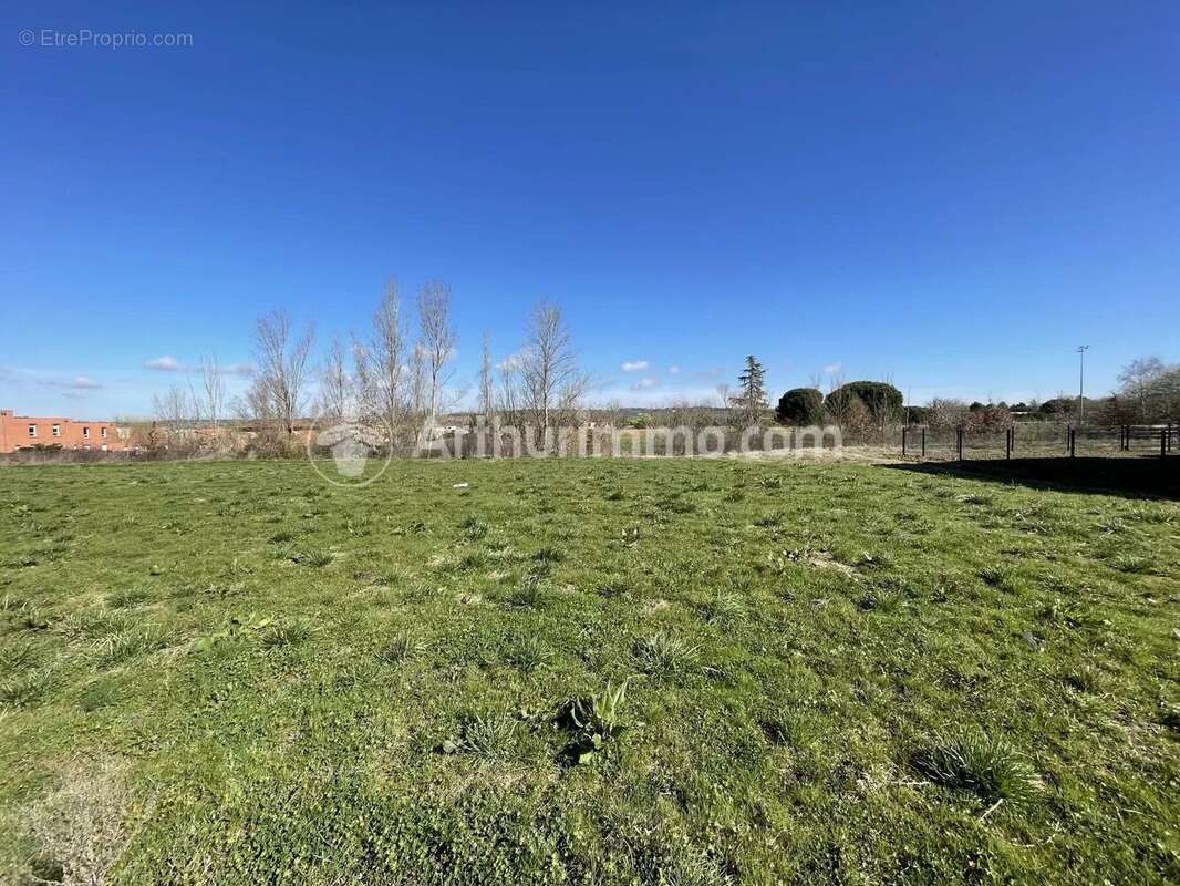 Terrain à GRAGNAGUE